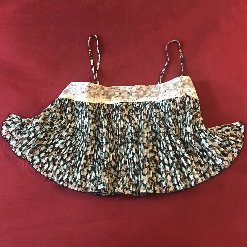 Kimichi Blue Floral Flow Crop Top - Size L